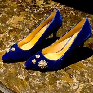 Blue velvet jeweled pumps